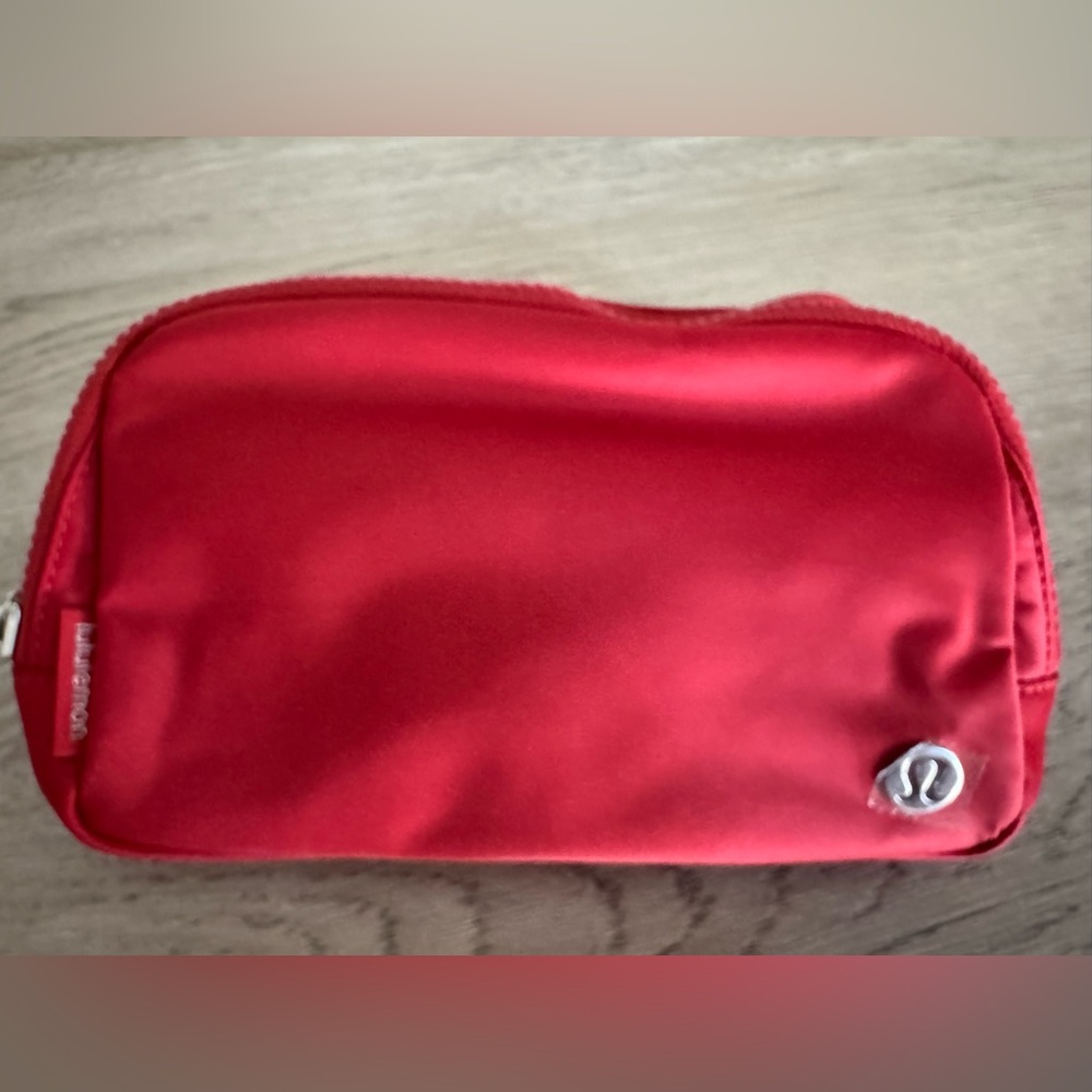Lululemon Everywhere Belt Bag NWT Red